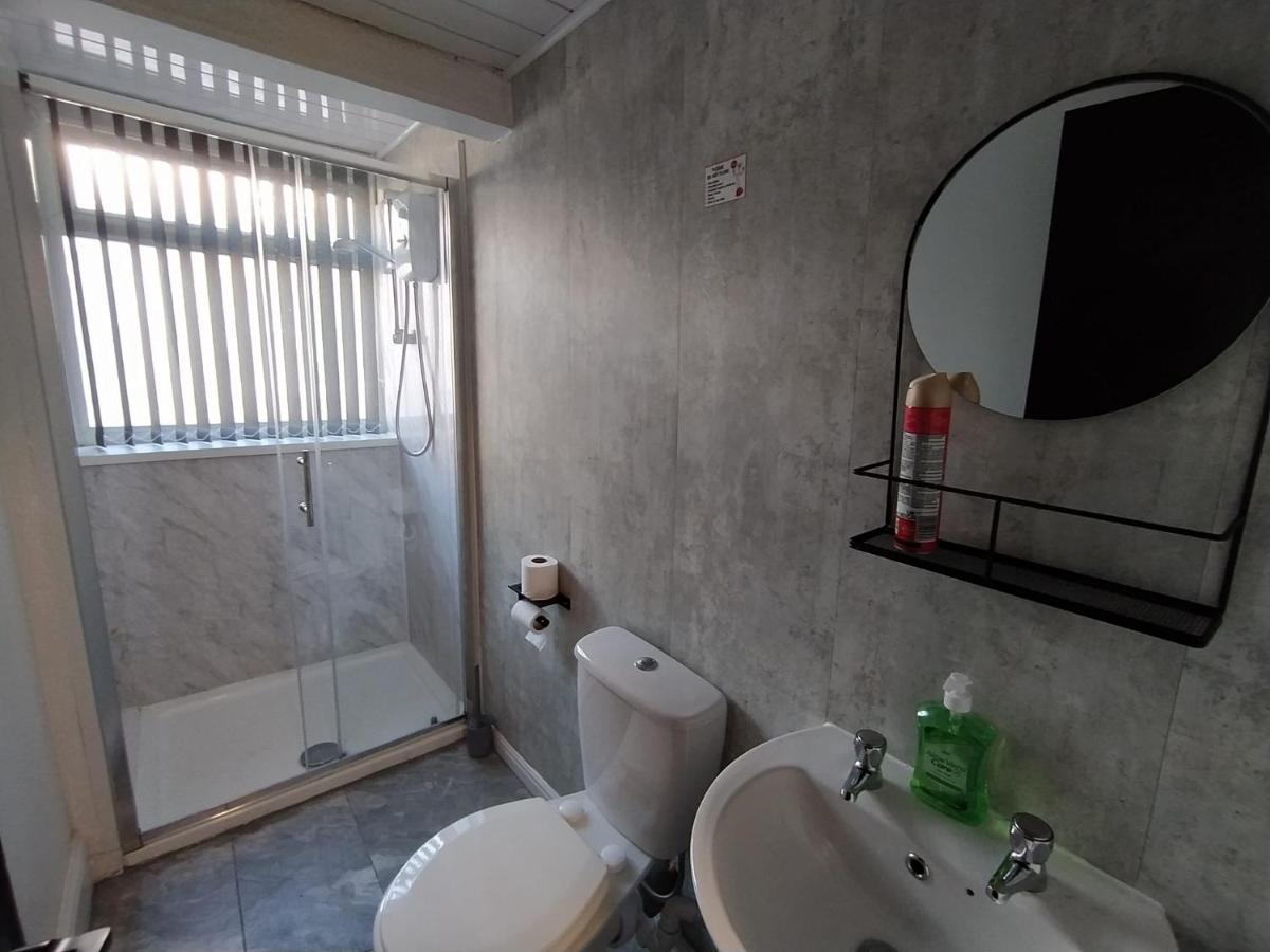 Black Ocean Holiday Apartments Μπλάκπουλ Εξωτερικό φωτογραφία