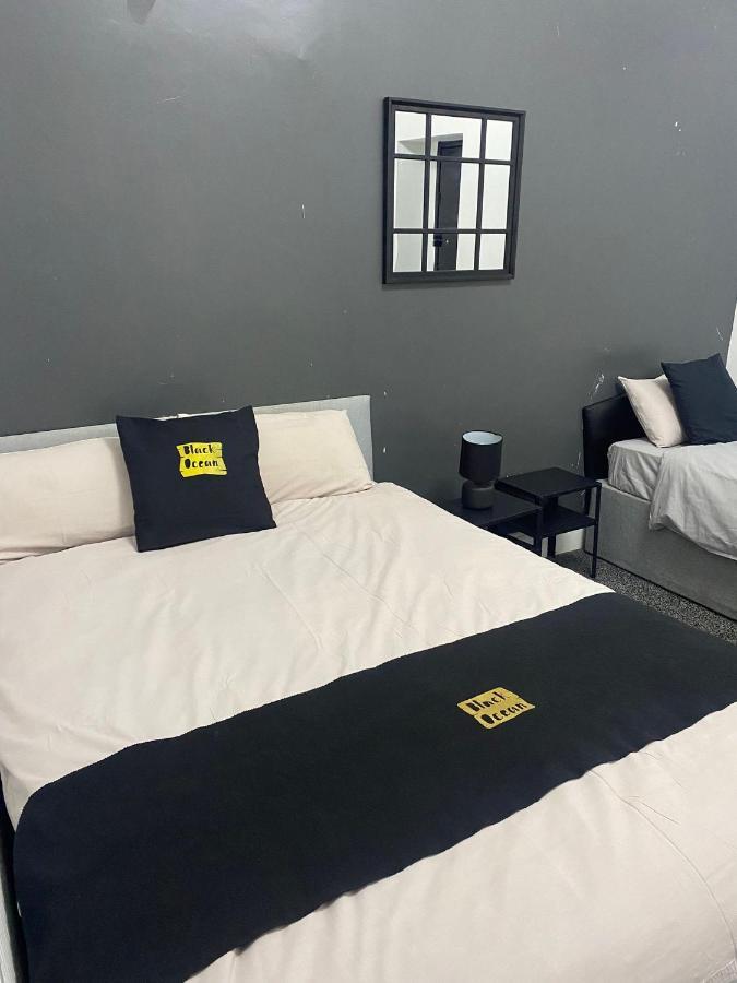 Black Ocean Holiday Apartments Μπλάκπουλ Εξωτερικό φωτογραφία