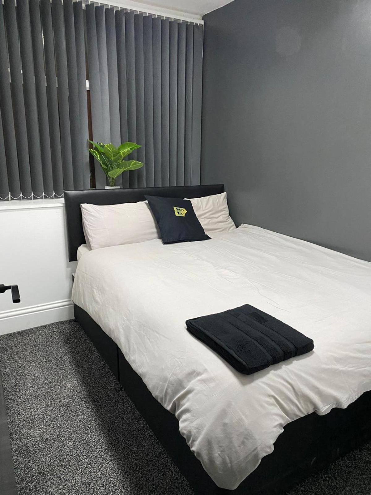 Black Ocean Holiday Apartments Μπλάκπουλ Εξωτερικό φωτογραφία