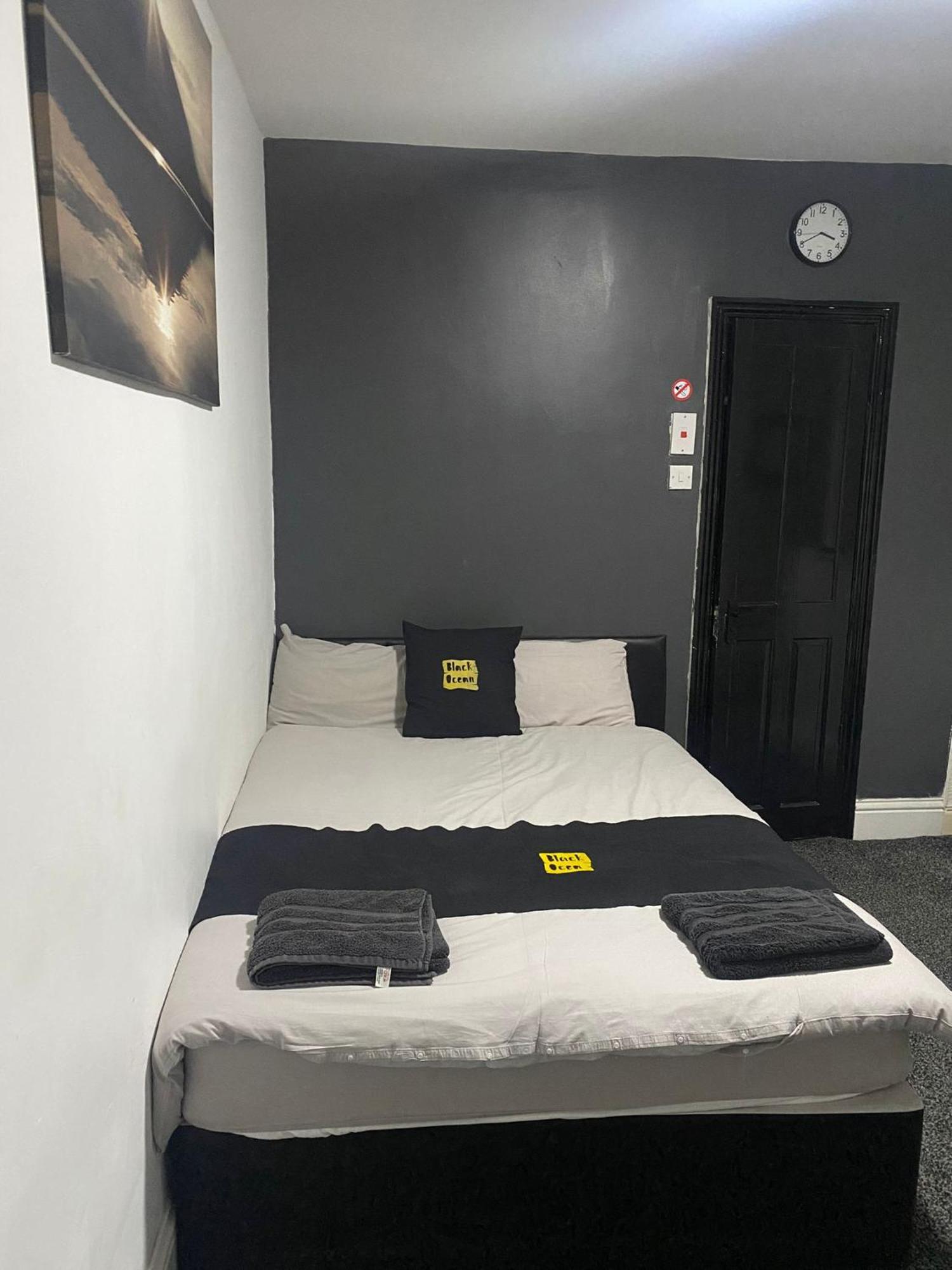 Black Ocean Holiday Apartments Μπλάκπουλ Εξωτερικό φωτογραφία
